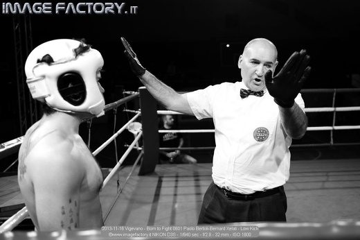 2013-11-16 Vigevano - Born to Fight 0601 Paolo Bertoli-Bernard Xelali - Low Kick